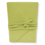 Journal in vintage leather green color. 90 internal pages made with ivory Amalfi paper.