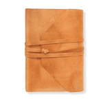 Hand-bound travel diaries with Tuscan leather in honey color and 90 internal pages in ivory Amalfi paper.