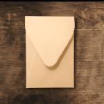 Amalfi handmade paper invitation envelope. Pinkish ivory color. Size 12x18 cm.