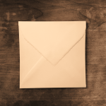 Square Amalfi paper envelope in pinkish ivory color. Size 15.5*15.5 cm.