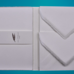 Boxes of Amalfi paper for wedding invitations or stationery. Sheet size: 22 x 17,5 cm. Color: Ivory