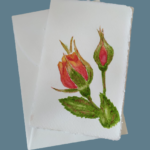Partecipazione matrimonio in carta di Amalfi con decoro ad acquerello di un bocciolo di rosa
